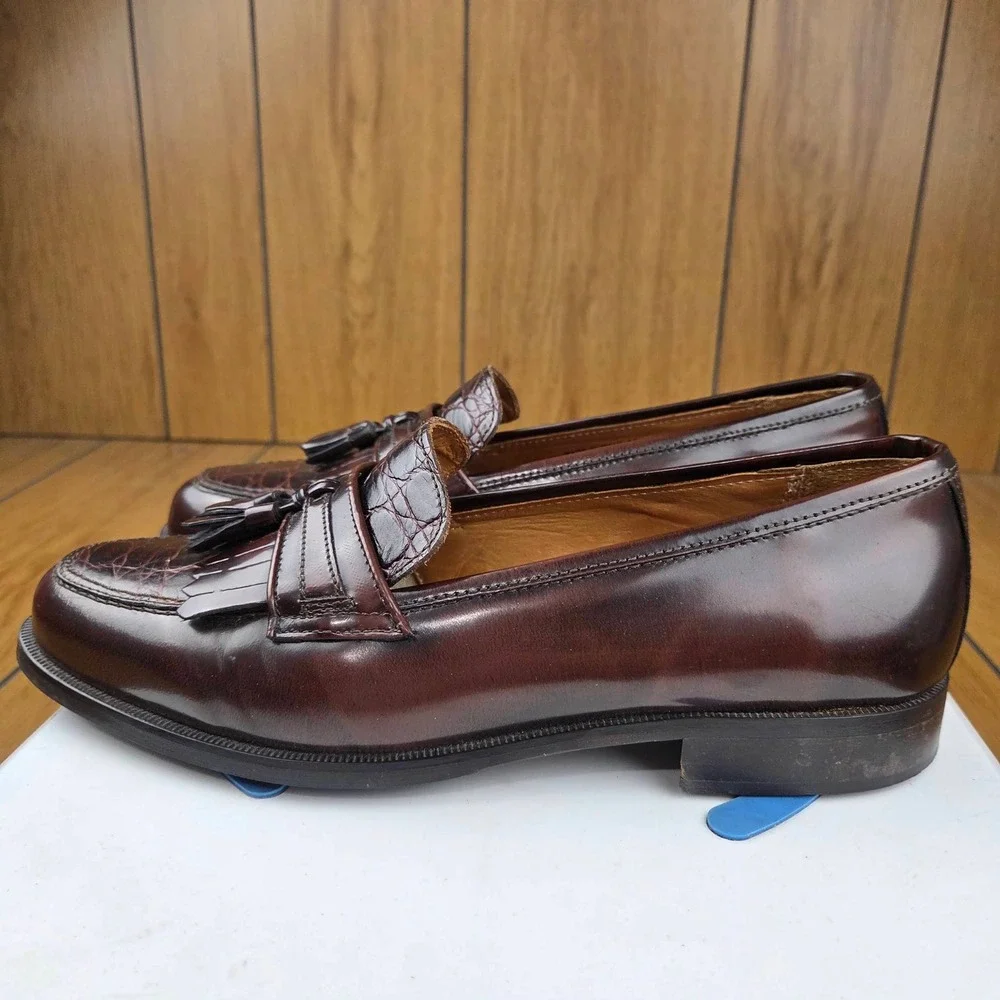 Bostonian Florentine Mens 9.5 M Burgundy Leather Croc Kiltie Tassel Loafers